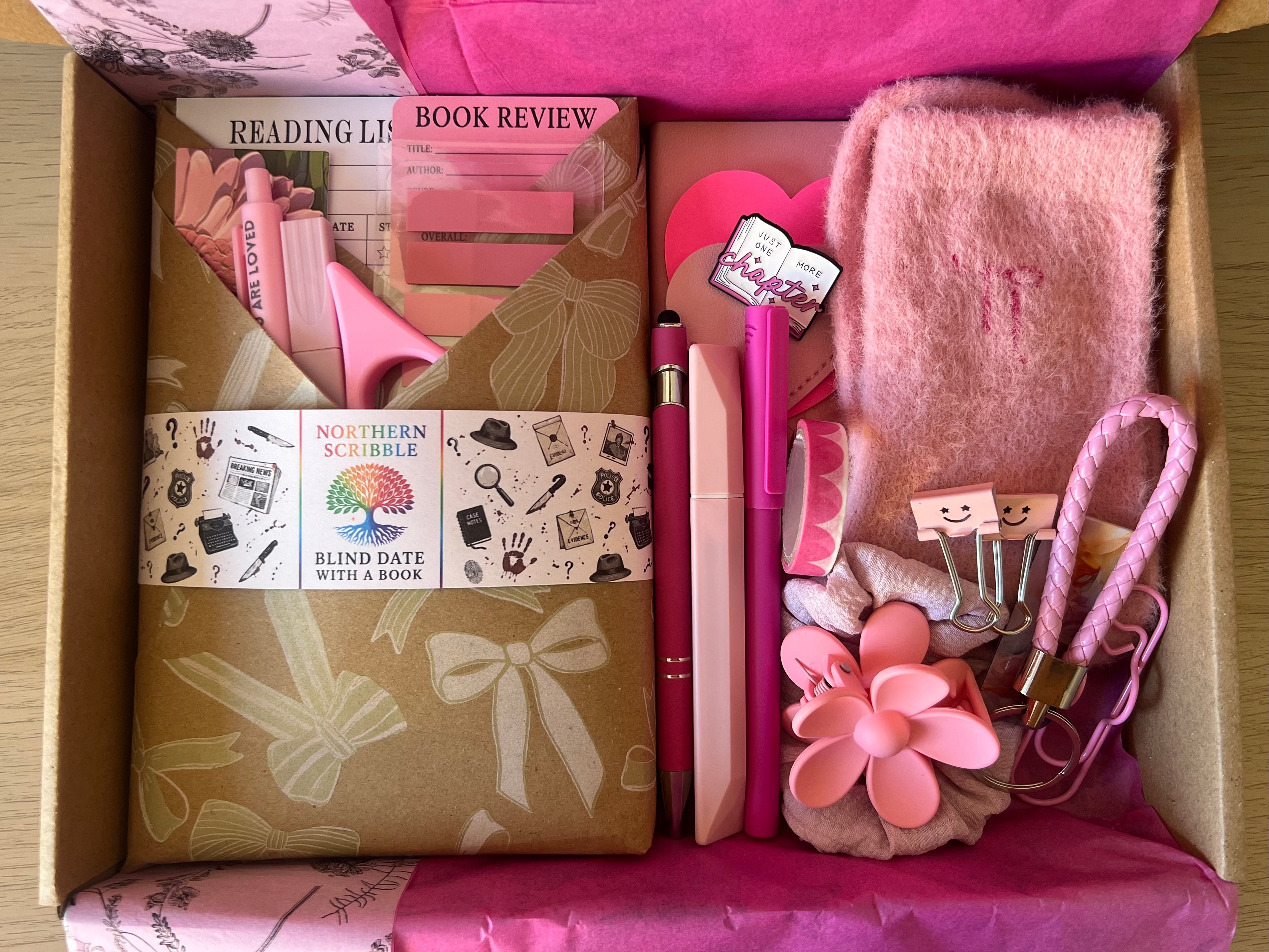 BLIND DATE WITH A BOOK - Bookish / Stationery Box