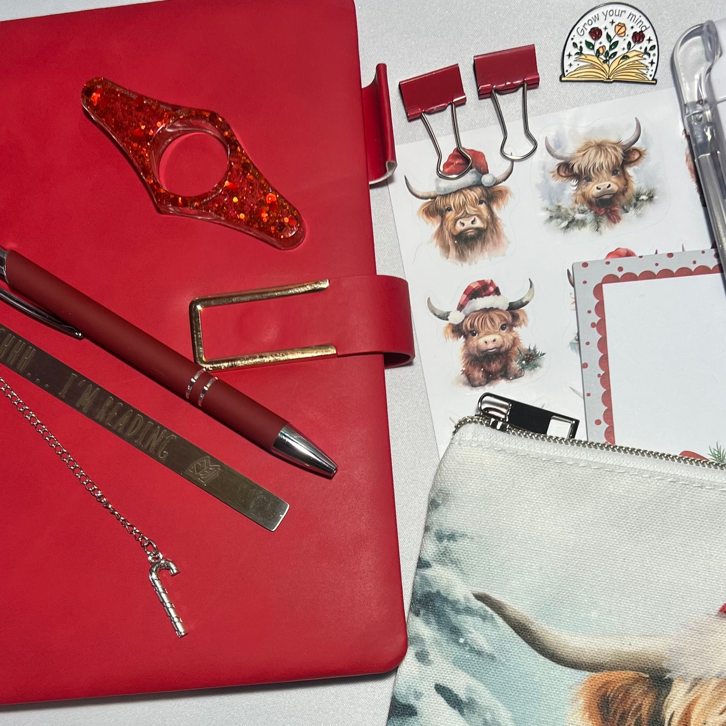 Highland Cow Christmas Bookish Bundle (Limited Edition)