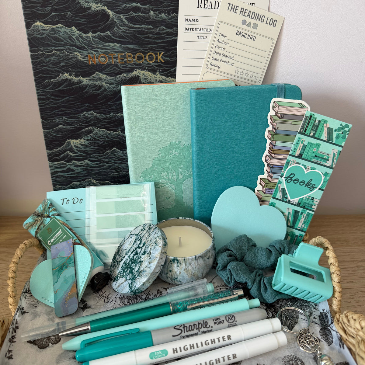 THEMED BOOKISH BUNDLE (By The Sea)