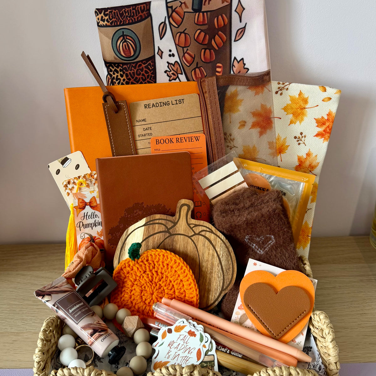 THEMED BOOKISH BUNDLE (Medium Autumnal Bundle)